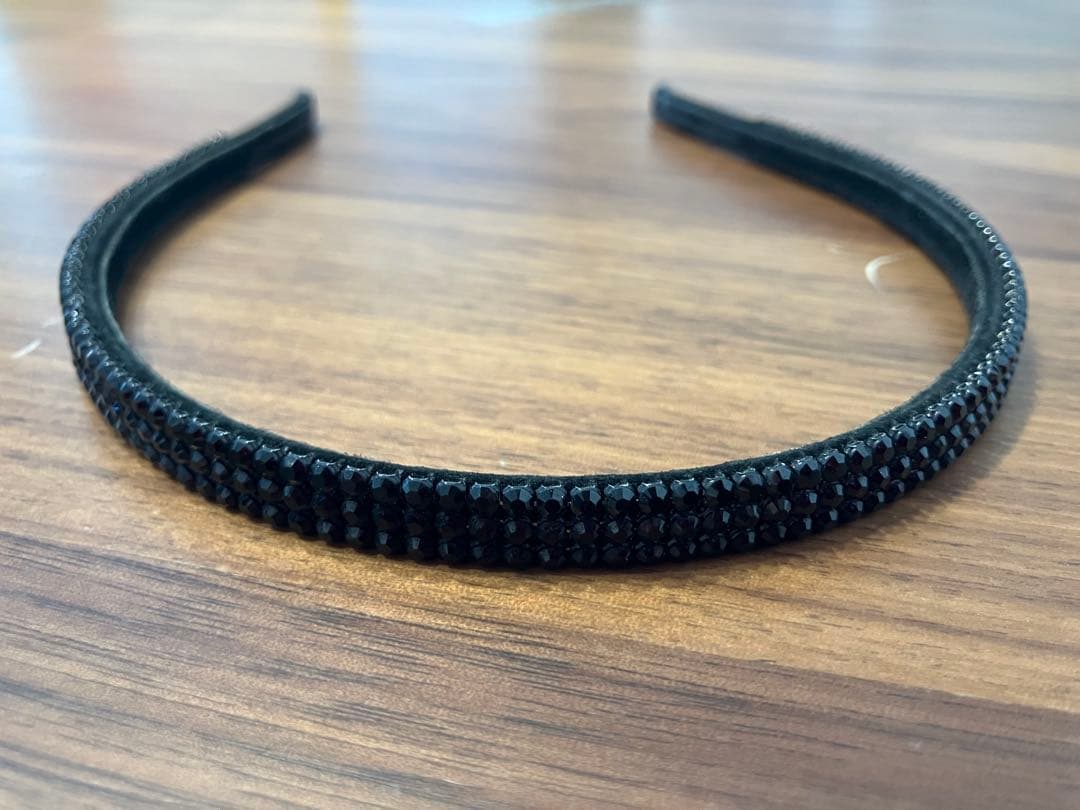 acca アッカ　オードリーカチューシャ　ブラック