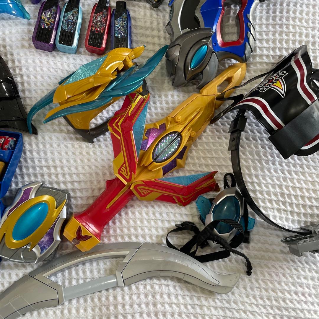 ウルトラマンシリーズ　変身グッズ　ゼット　タイガ　トリガー　デッカー　ゼロ　等