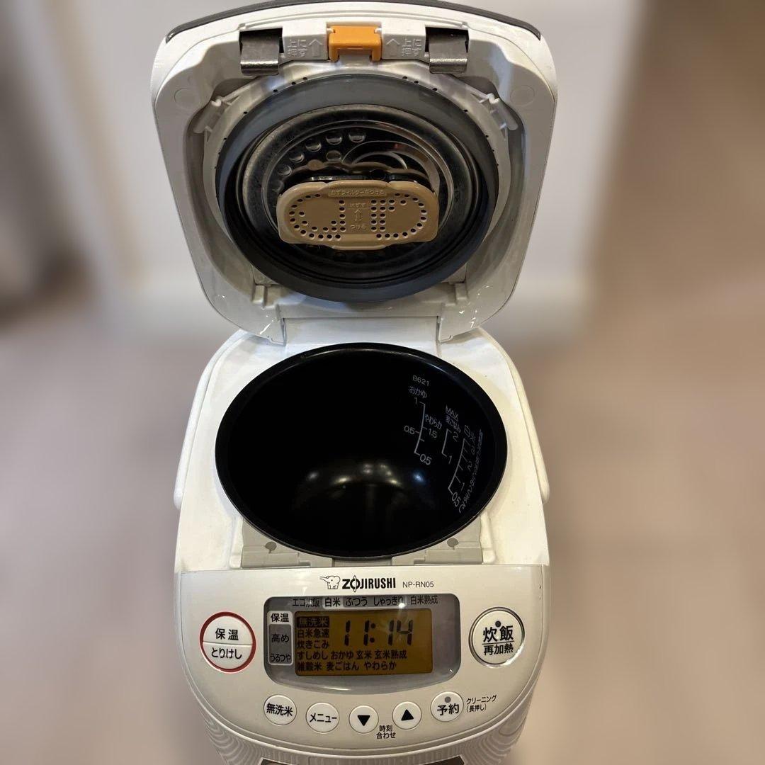 完動品 象印 Zojirushi NP-RN05 炊飯器 ホワイト