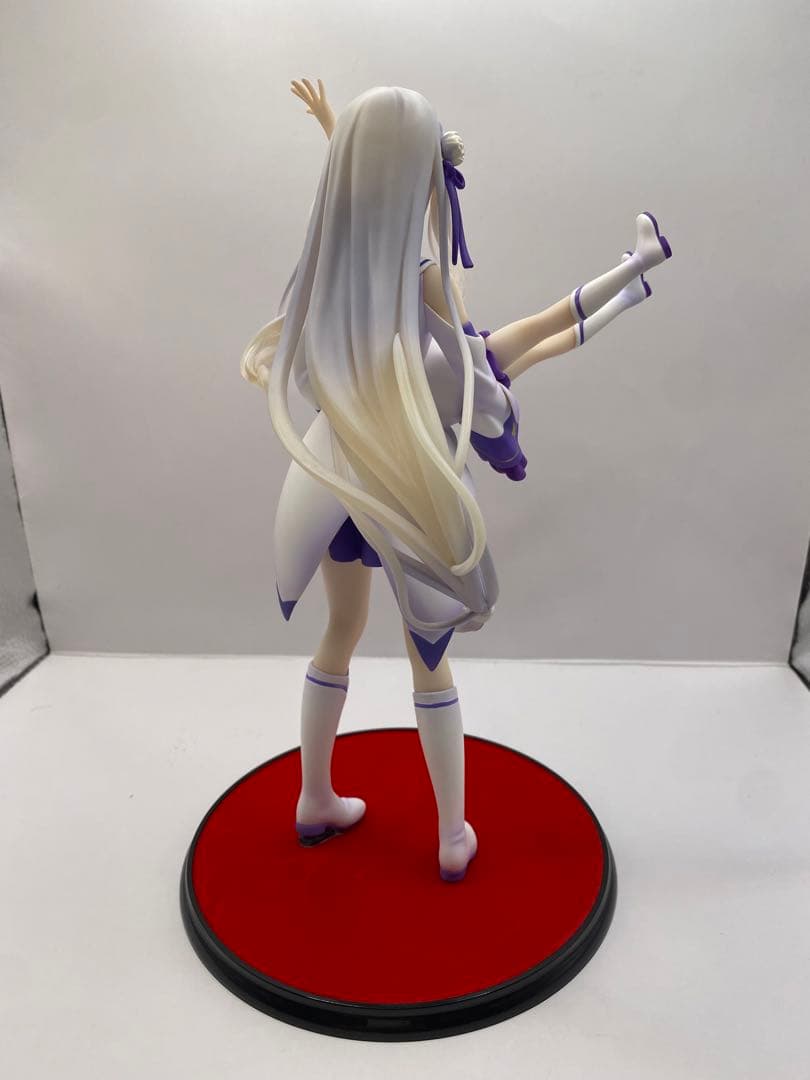 Re:ゼロから始める異世界生活　フィギュア　エミリア＆幼少期エミリア 1/7