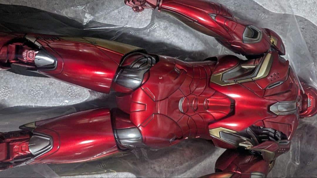 ホットトイズ　アイアンマン・マーク４５