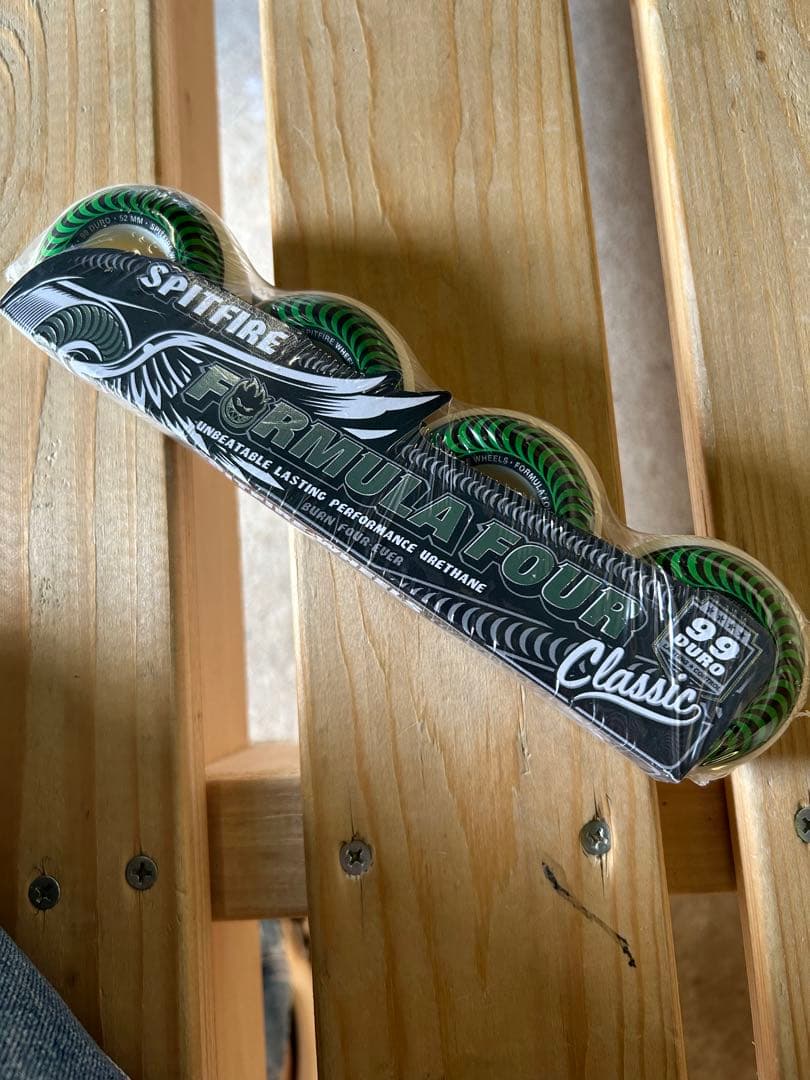 スケボーウィール　スケートボードウィール　スピットファイア クラシック52㎜