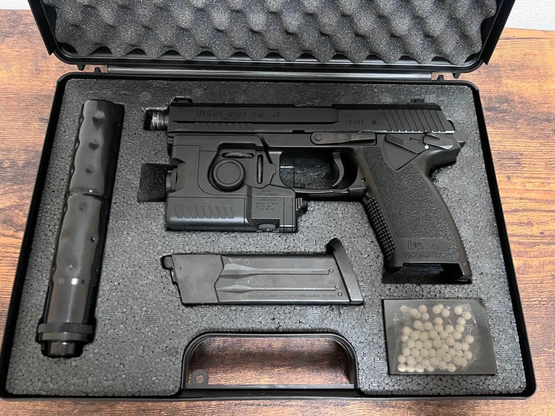 東京マルイ　SOCOM ソーコム　Mk23 固定ガスガン　サイレンサー付き