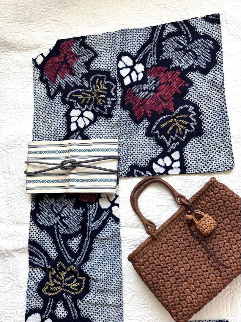 粋な大人の浴衣 高身長の方にも ◆ 有松絞り 枝葉文 華やかさのある良柄 逸品