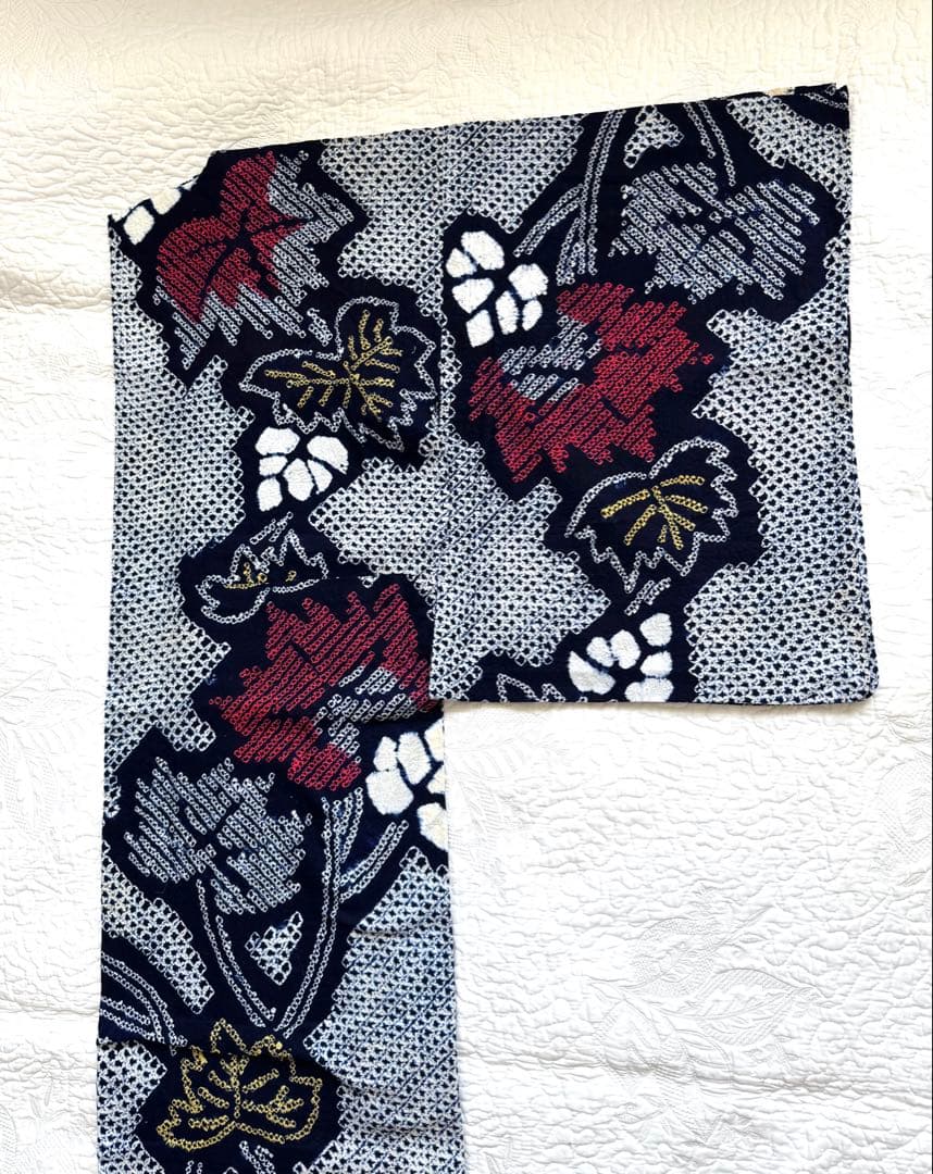 粋な大人の浴衣 高身長の方にも ◆ 有松絞り 枝葉文 華やかさのある良柄 逸品