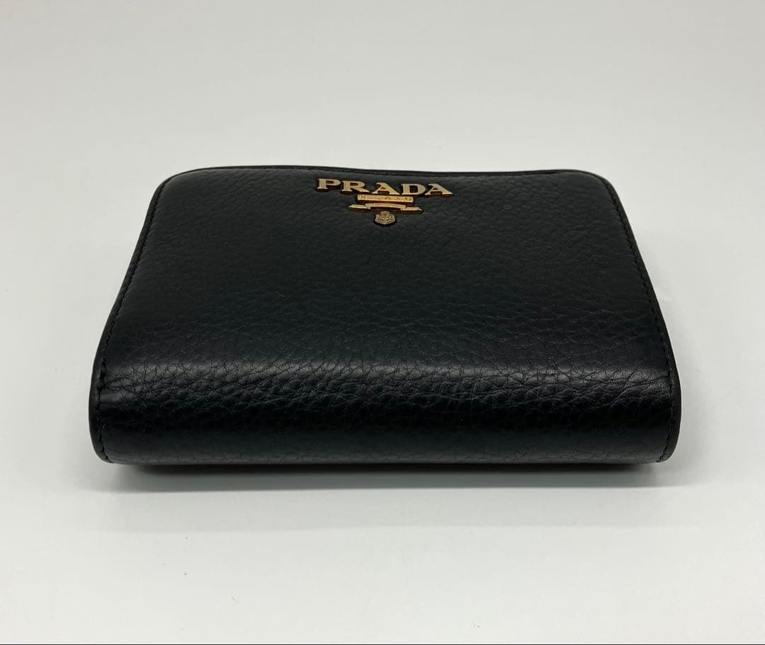 ⭐️ 極美品 PRADA プラダ ダイノ レザー 二つ折り財布 ブラック 鑑定済