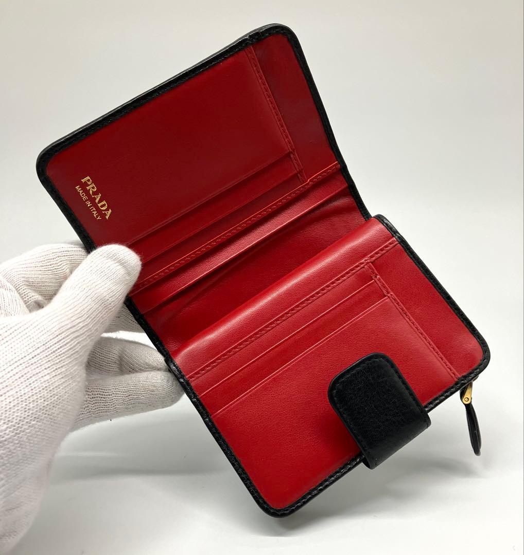⭐️ 極美品 PRADA プラダ ダイノ レザー 二つ折り財布 ブラック 鑑定済