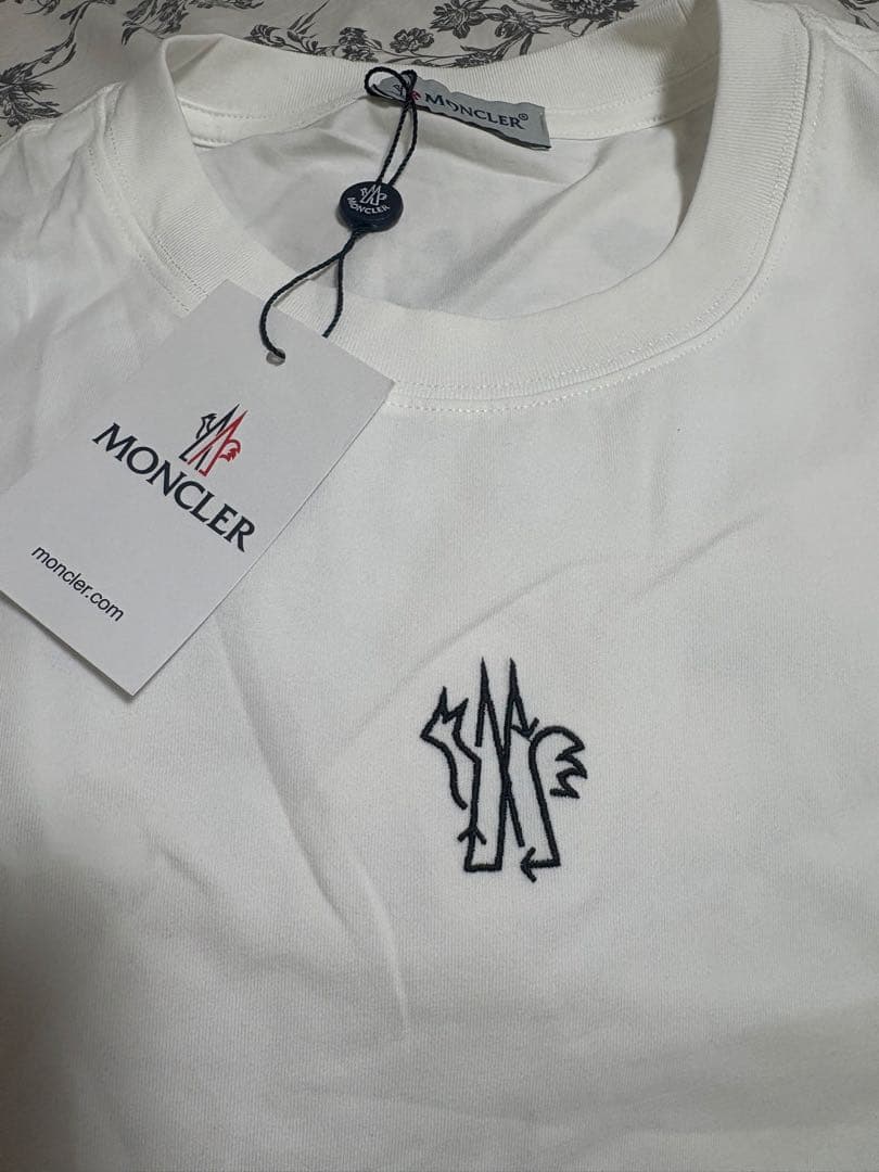 トップス Moncler T-shirt