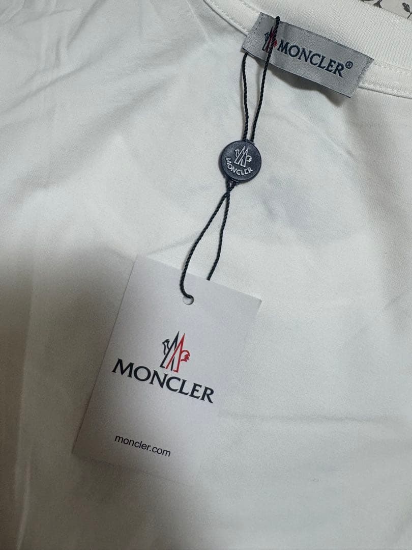 トップス Moncler T-shirt