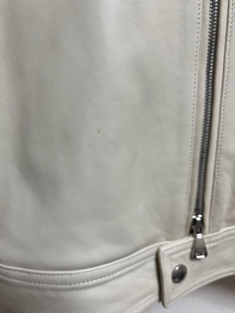 エンメティ シングルライダース　アンドレア　ラムレザー　アイボリー　50