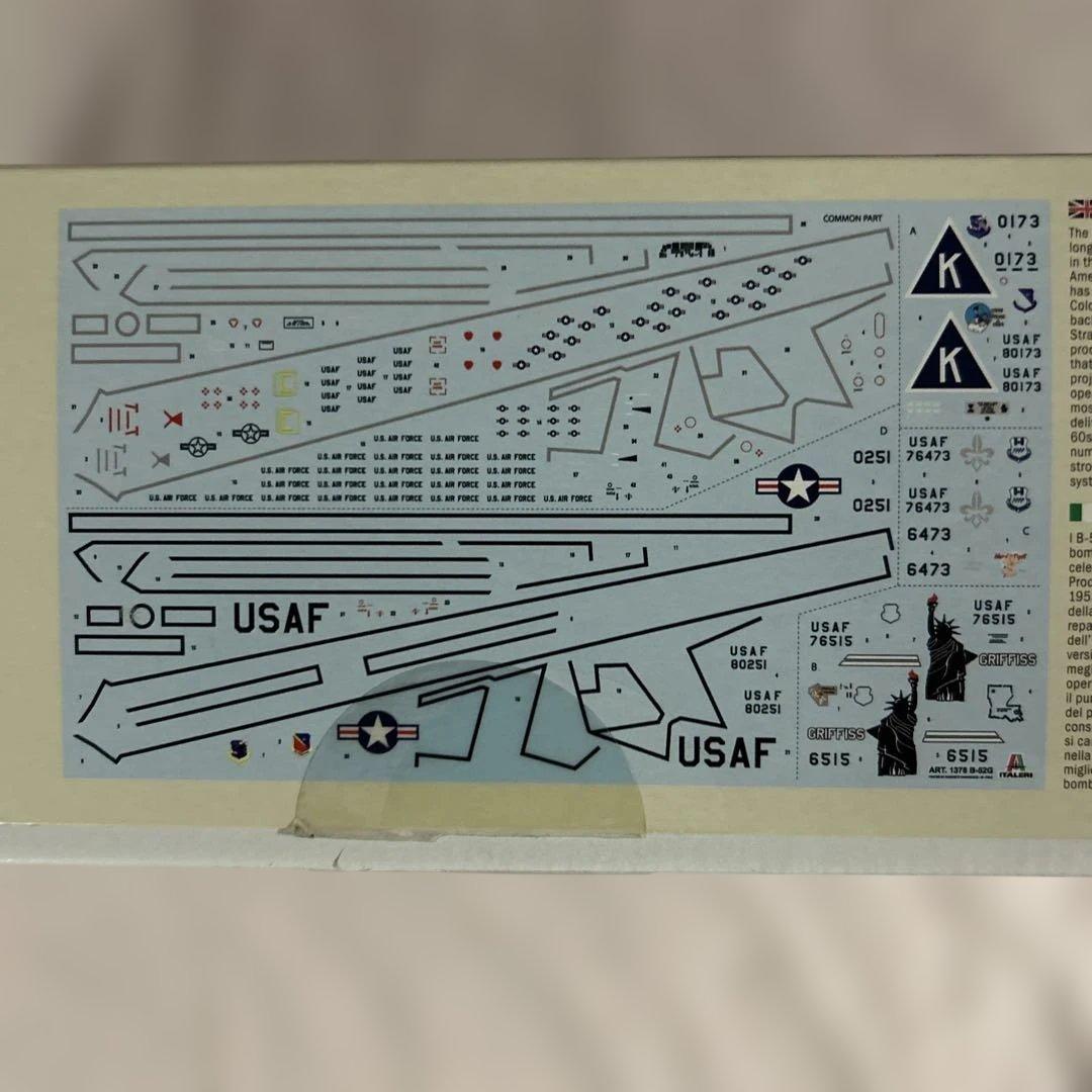 航空機・ヘリコプター ITALERI B-52G Stratofortress 1/72