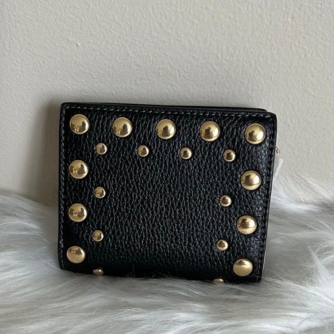 新品　正規品☆COACH コーチ　折り財布　ブラック　スタッズ 二つ折り財布