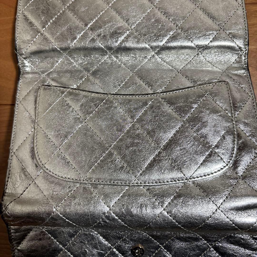 CHANEL シルバー 三つ折り財布