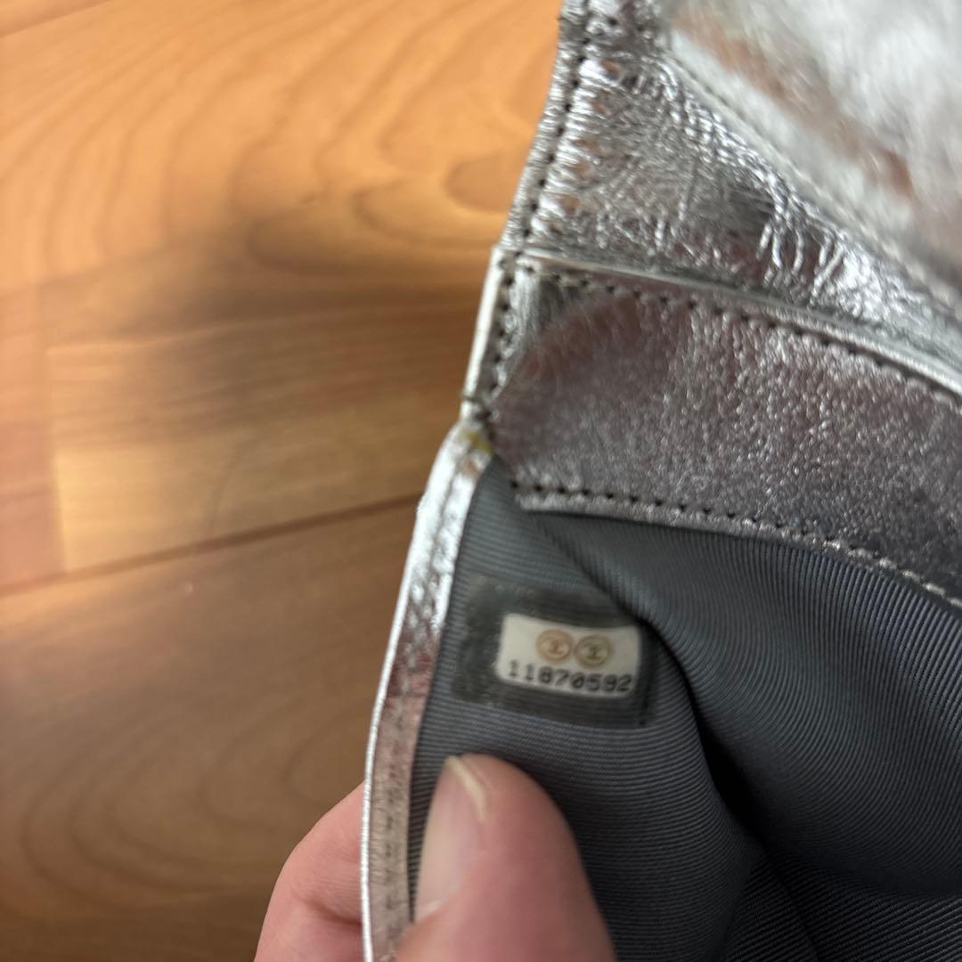 CHANEL シルバー 三つ折り財布