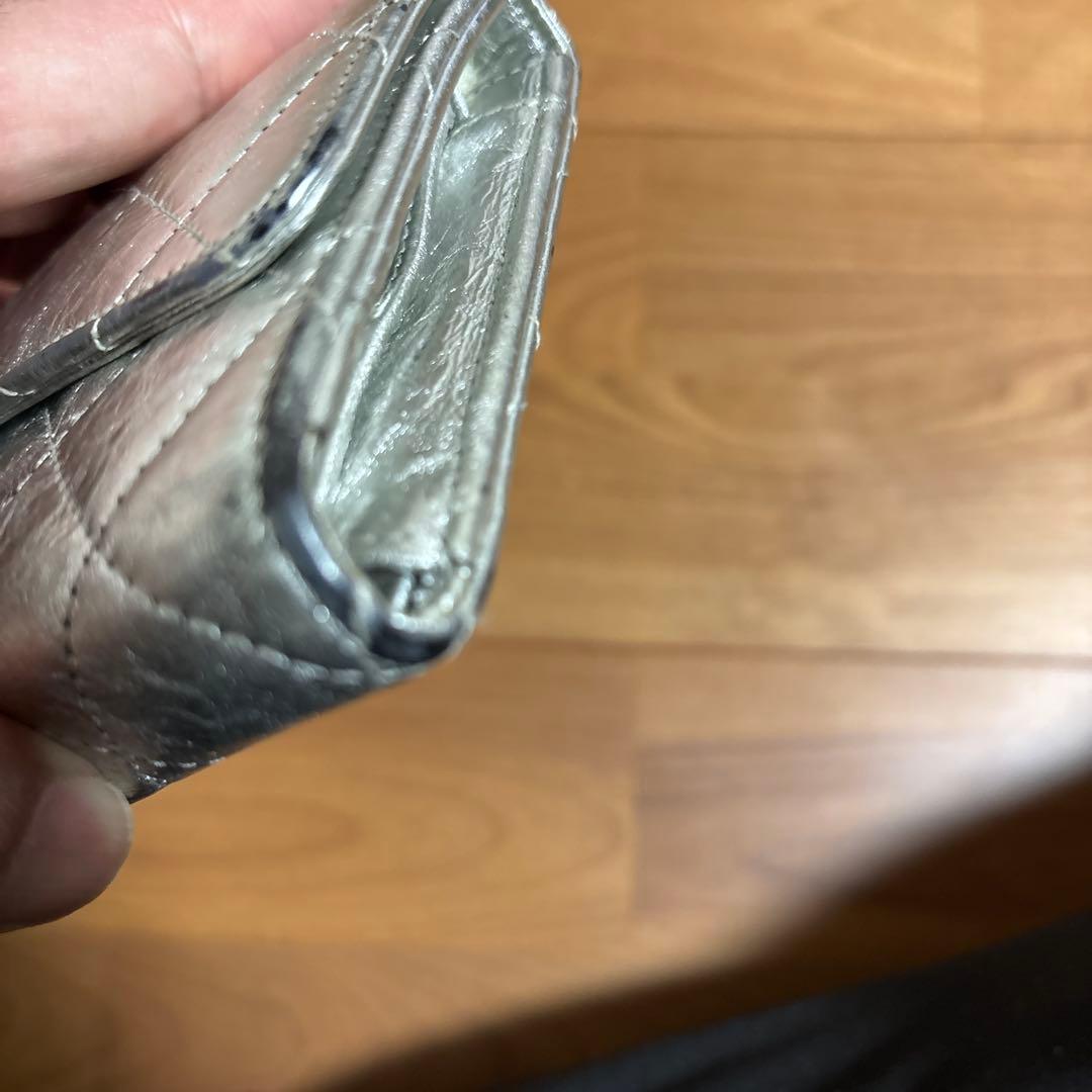 CHANEL シルバー 三つ折り財布