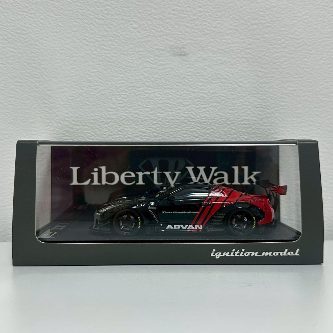 LibertyWalk ignition 35GT-R 黒/赤 アドバン