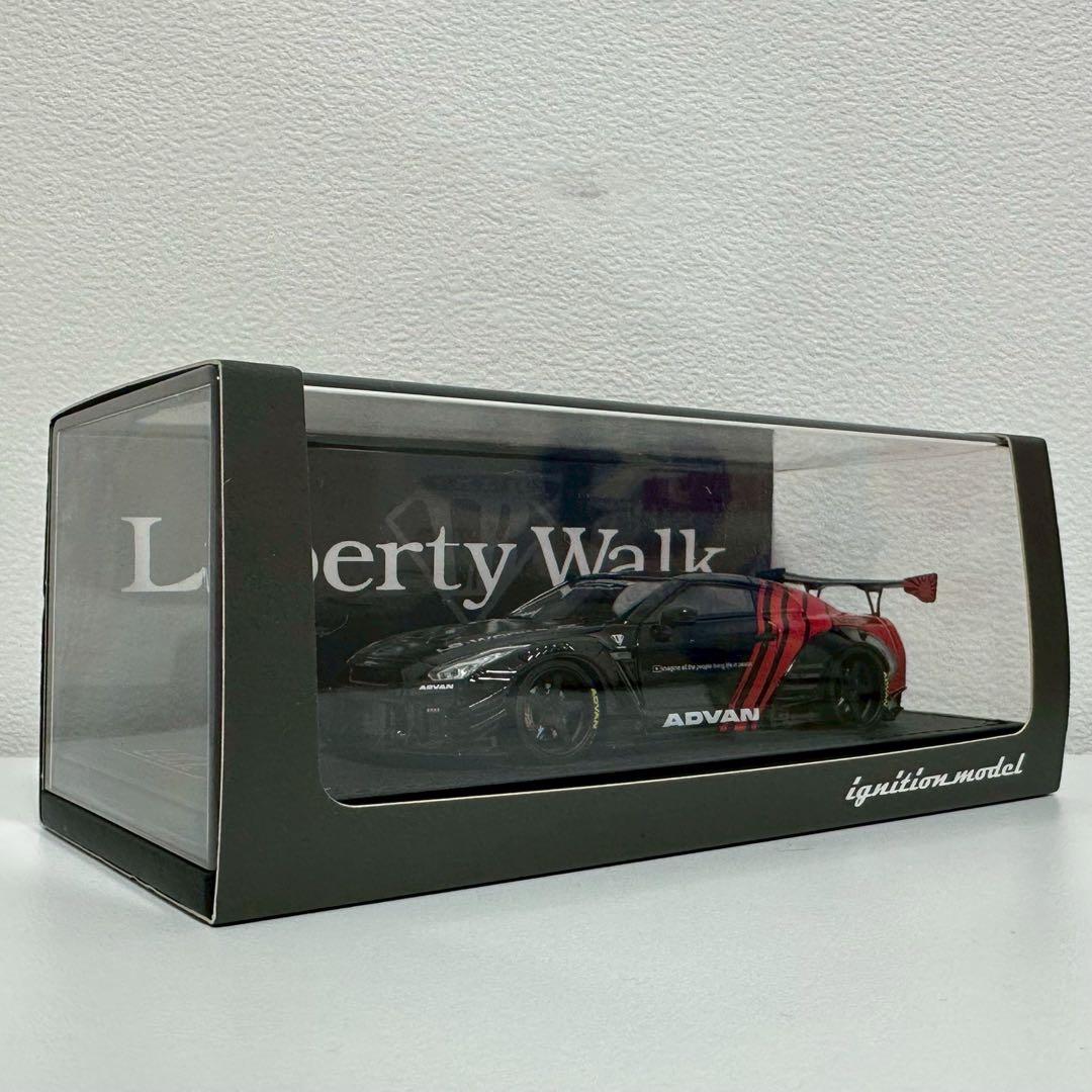 LibertyWalk ignition 35GT-R 黒/赤 アドバン