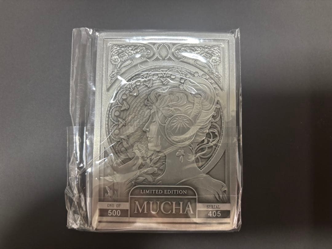 【未使用】限定生産ミュシャ高級トランプ Mucha Holo Boxset