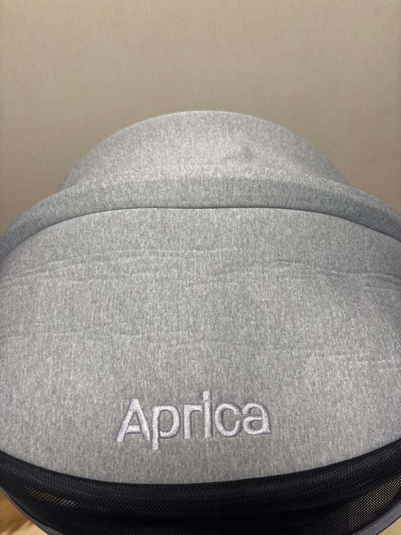 Aprica チャイルドシート クルリラ　グレー
