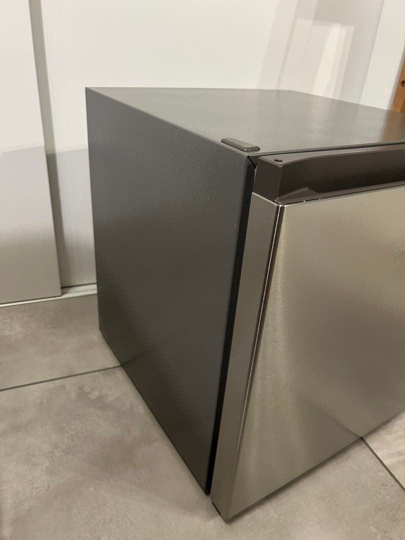 【美品】Hisense 小型　冷蔵庫　ハイセンス　HR-A45S 2025年