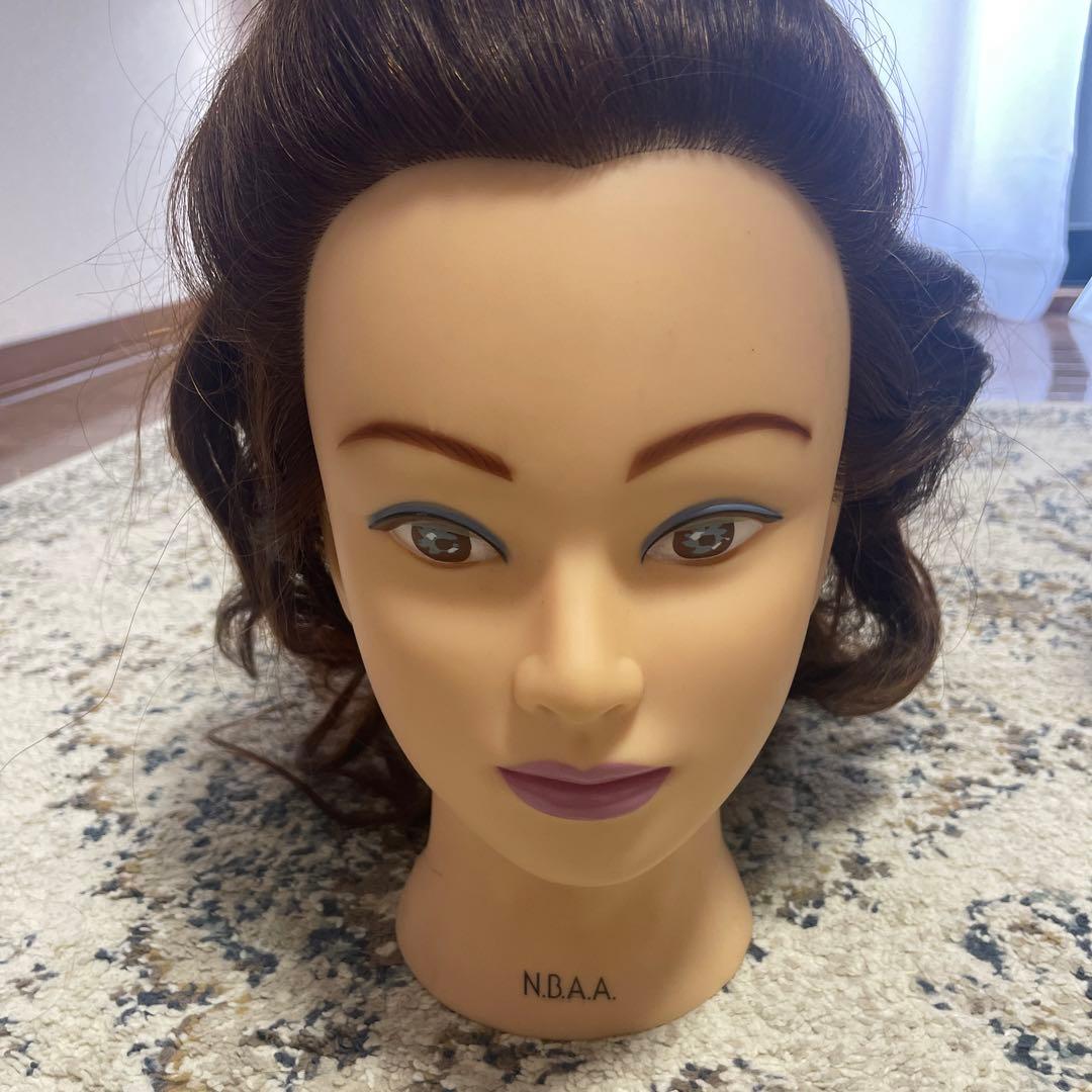 今日だけ年末セール！N.B.A.A. ウィッグ 美品｜未カット 美容学生・練習用