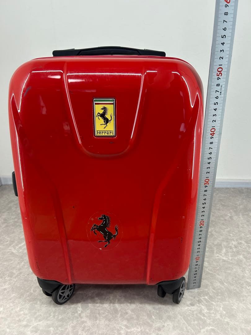 送料込み⭐︎Ferrari 【赤 キャリーケース 4輪】希少
