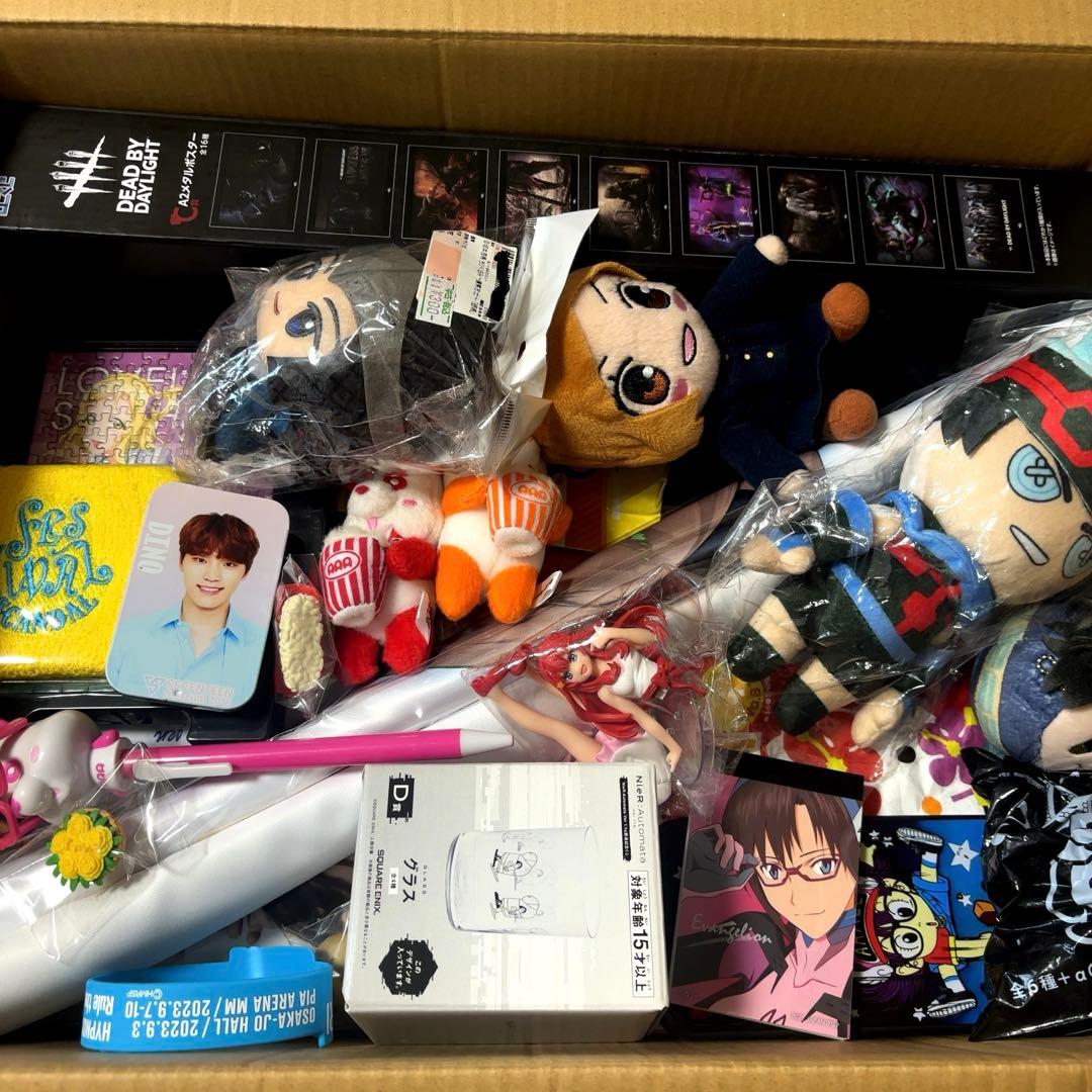 B.アニメグッズ キャラクター ノンジャンル 雑貨 激安 500点大量まとめ売り