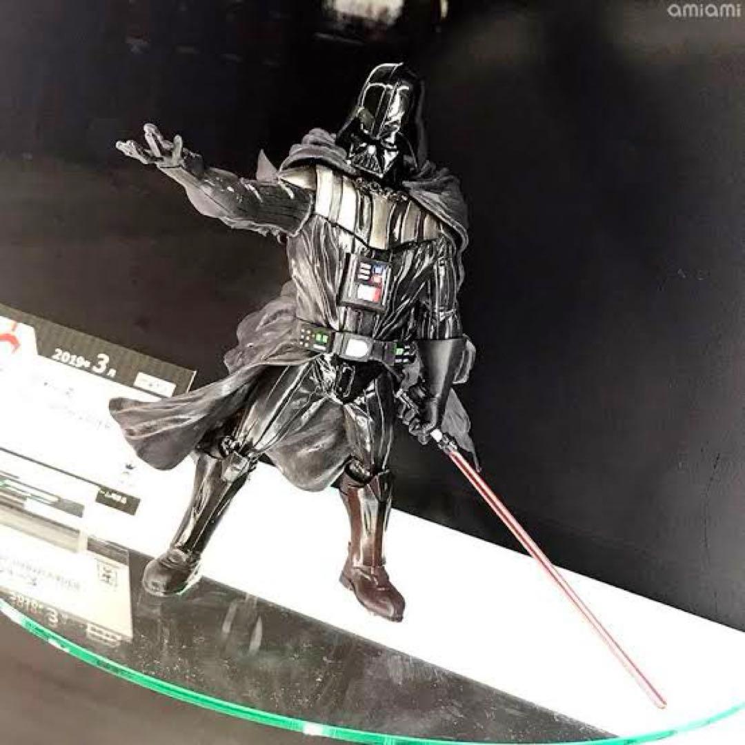 スター・ウォーズ フィギュア COMICSTARS ダースベイダー