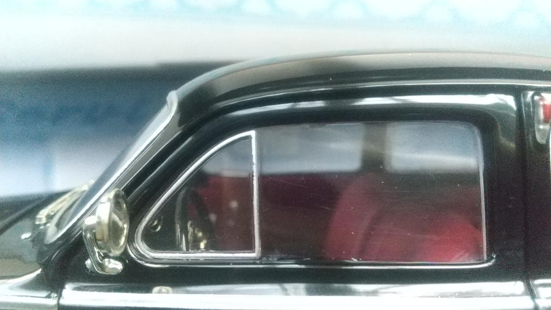 Revell ボルボ PV 544 ミニカー 1/18 ブラック