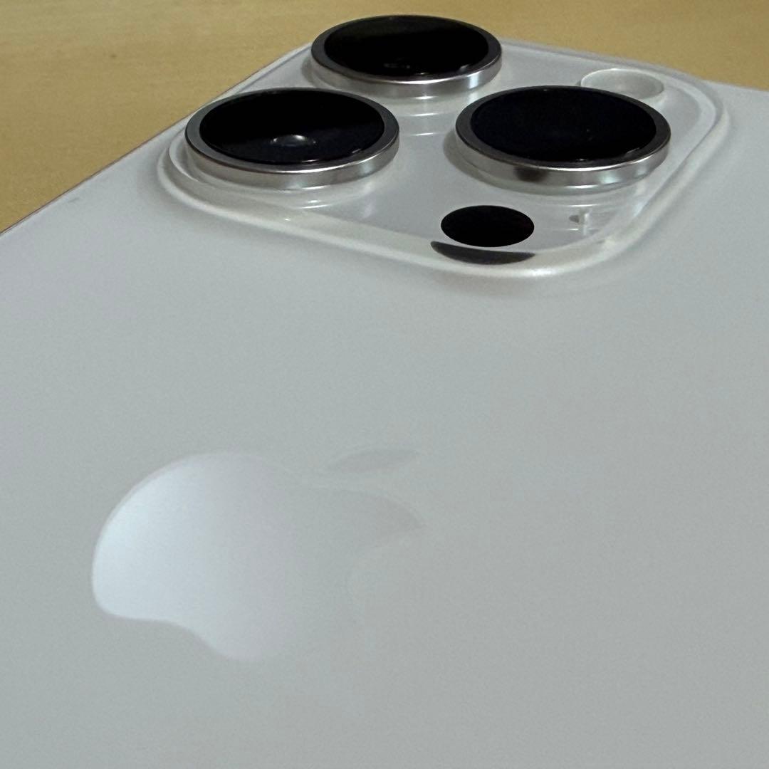 iPhone15 Pro 128GB ホワイトチタニウム SIMフリー