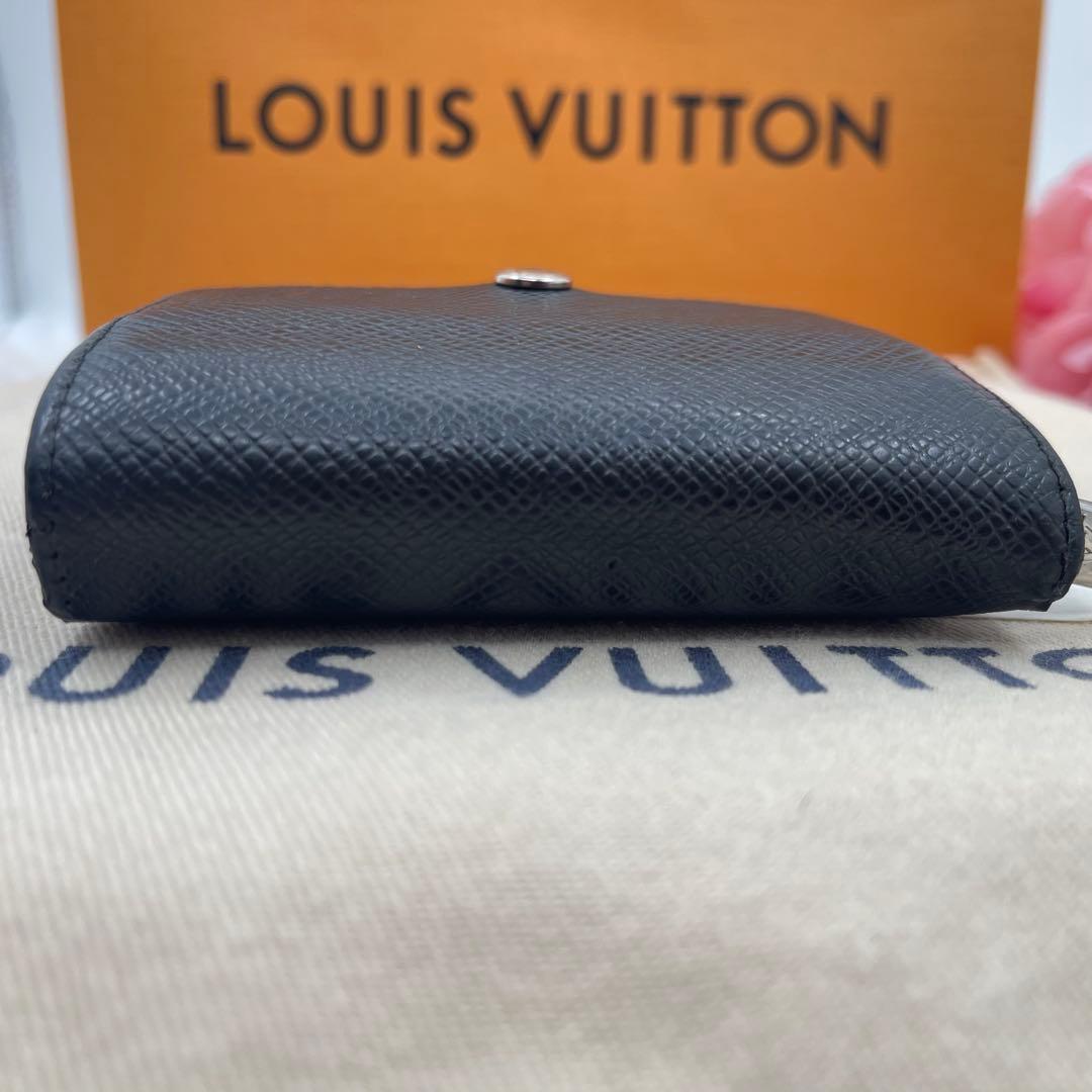 ルイヴィトン 　タイガ　ゼルゲイ　パース　ケース 787