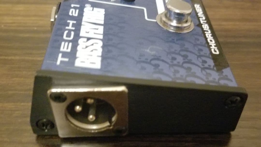 Tech21 BASS FLY RIG V2 Sansamp ソフトケース付属