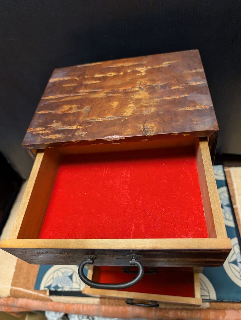 桜皮細工木製引き出し式タンス 4段