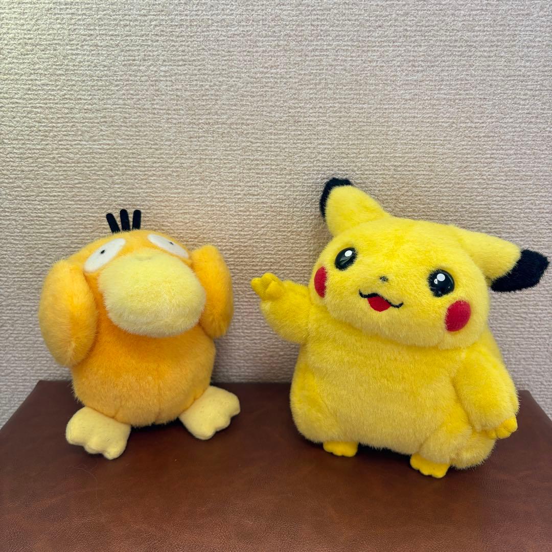 ピカチュウ コダック ぬいぐるみ ピース TOMY 初期 ポケモン ぬいどり
