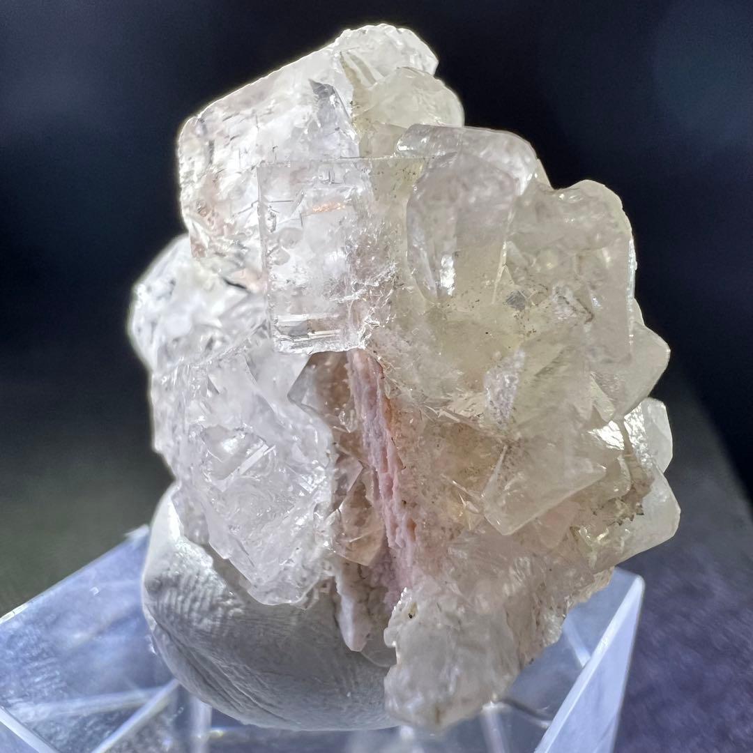 ヤオガンシャン産　クォーツクラスター共生カラーレスフローライト