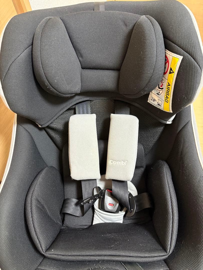 【ぬー】コンビ クルムーヴ スマート Light ISOFIX
