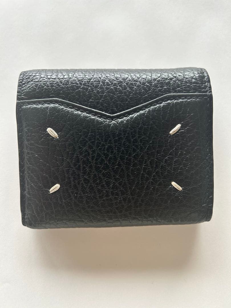 マルジェラ　ブラックレザー三つ折り財布