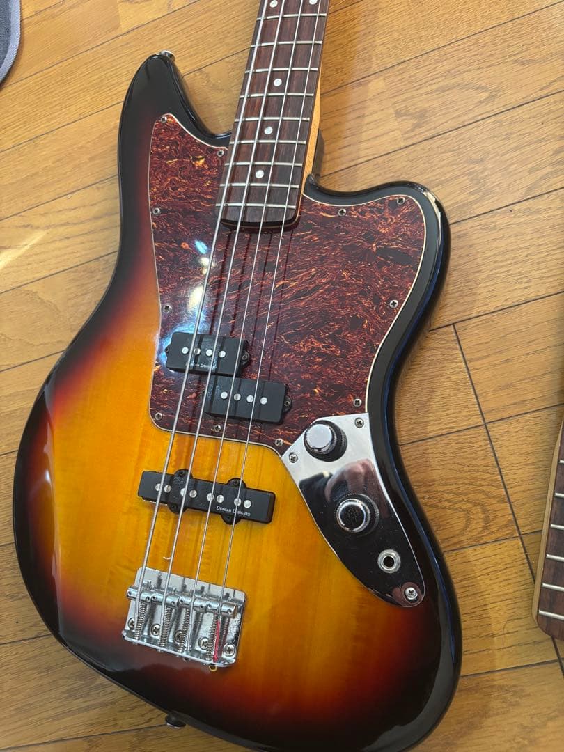 りょうフェンダースクワイア ジャガータイプベース美品