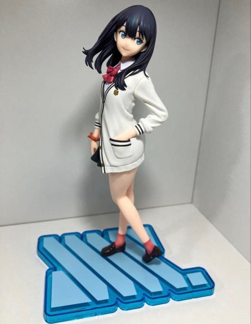 ファットカンパニー　SSSS GRIDMAN 宝多六花 1/7 フィギュア　制服