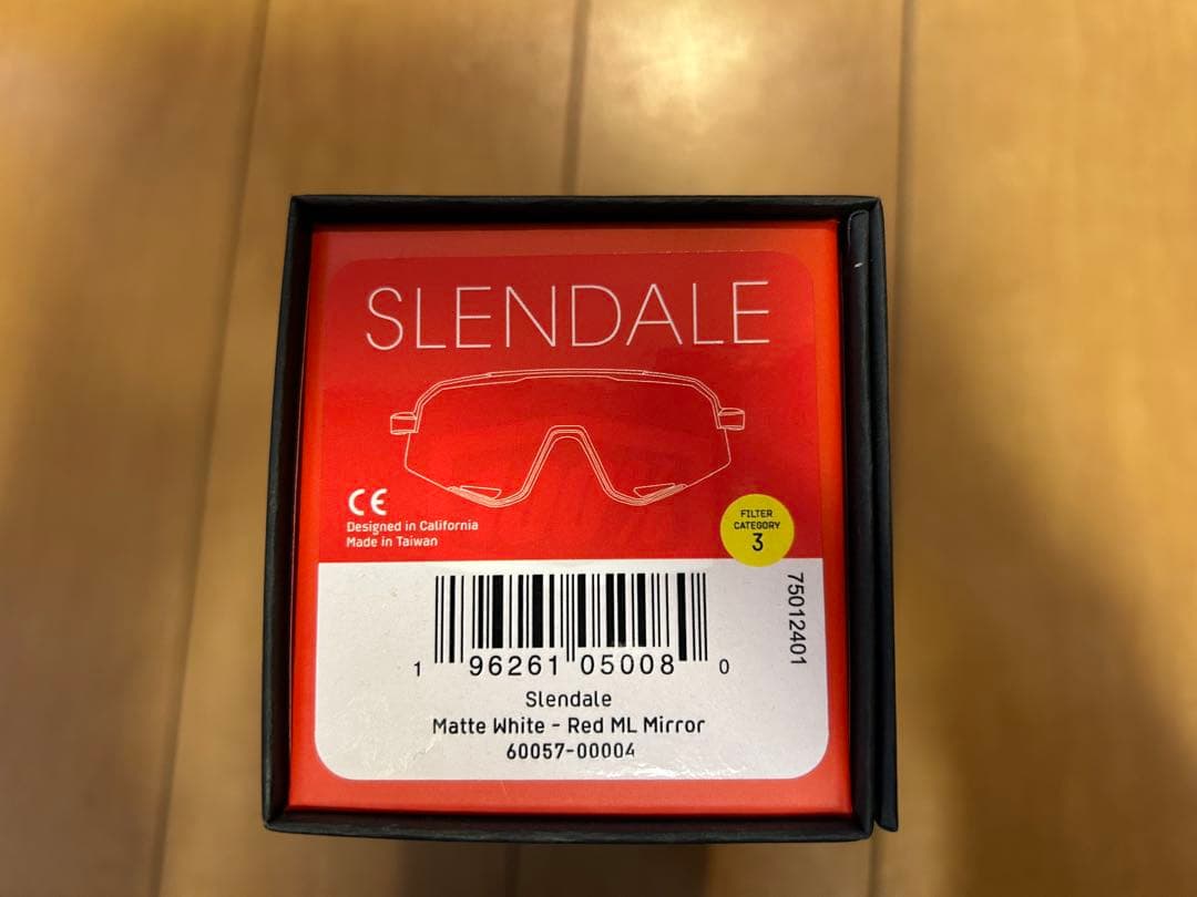 100% Slendale ホワイト レッドミラーレンズ ワンハンドレッド