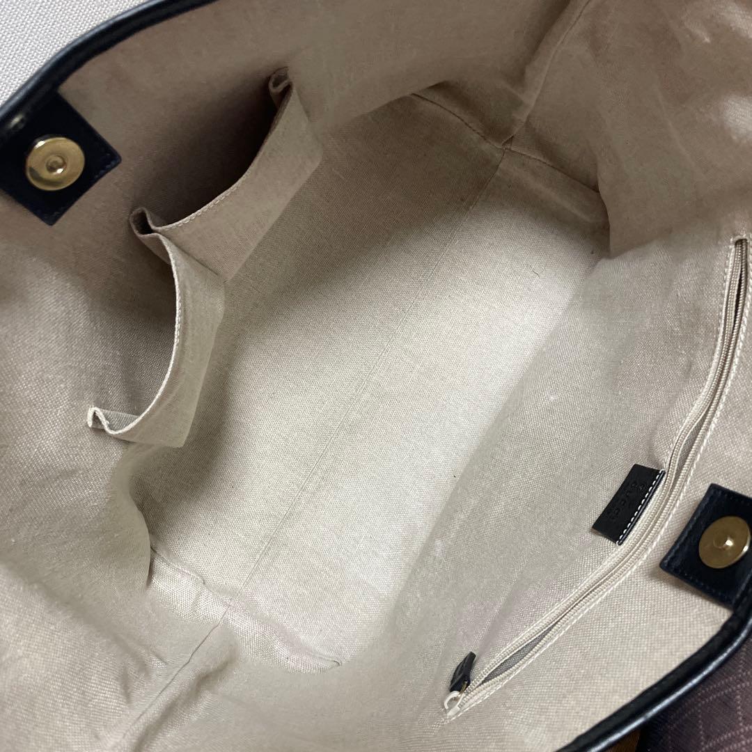 GUCCI グッチ バッグ 肩掛け GG柄 A4収納 ゴールド金具 シマレザー