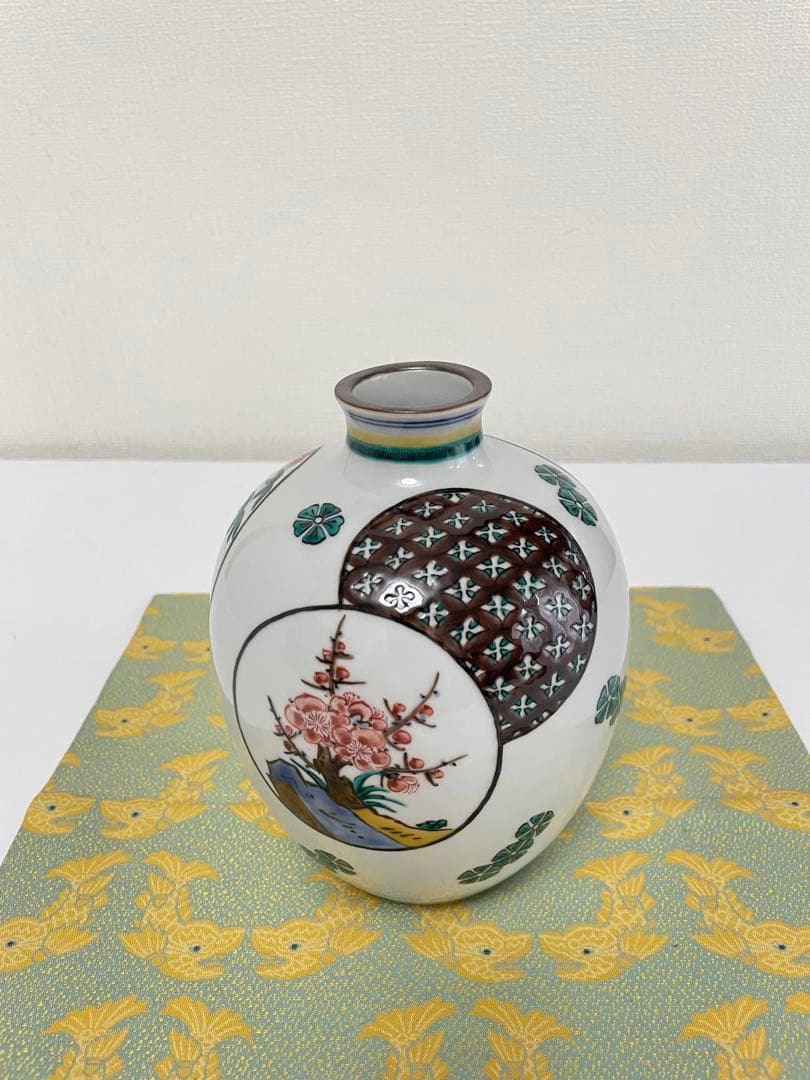 九谷焼　三ツ井為吉作　松竹梅　花瓶