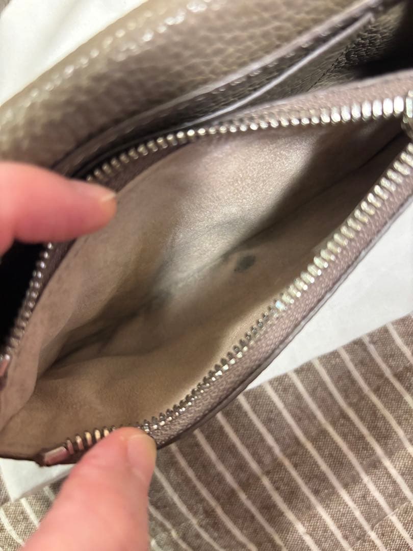 イアクッチ アバウォレットショルダー