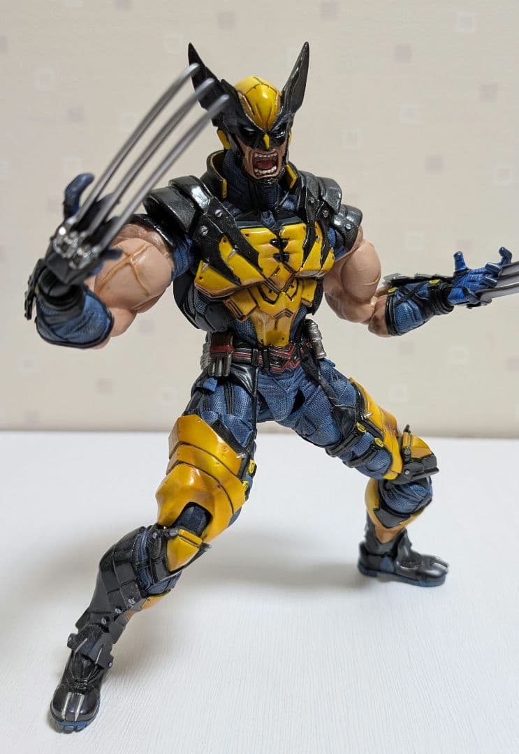 MARVEL UNIVERSE ヴァリアント プレイアーツ改 ウルヴァリン