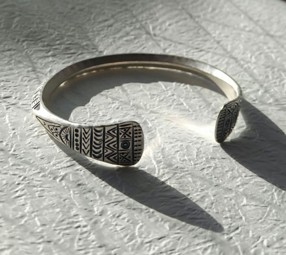 【新品】カレンシルバー バングル /カレン族 /民族模様/高純度/ 32g