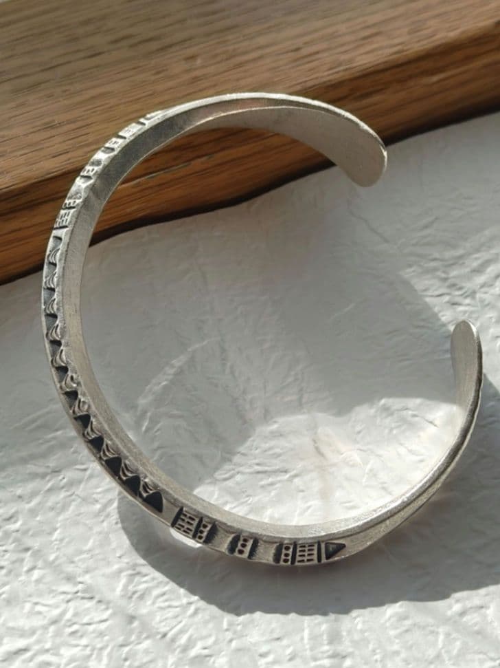 【新品】カレンシルバー バングル /カレン族 /民族模様/高純度/ 32g