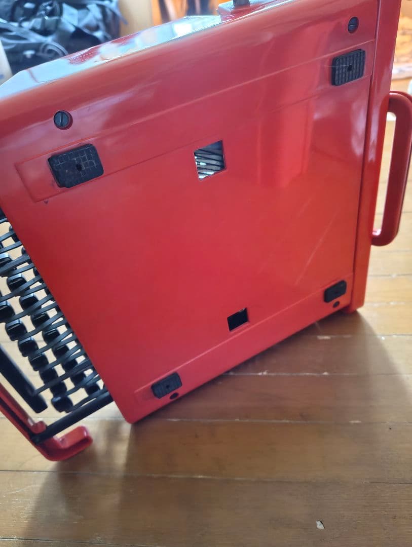 タイプライター Olivetti Valentine オリベッティ バレンタイン