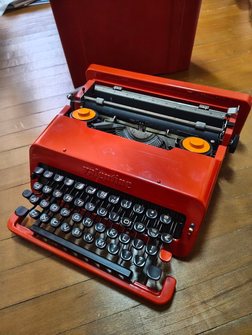 タイプライター Olivetti Valentine オリベッティ バレンタイン