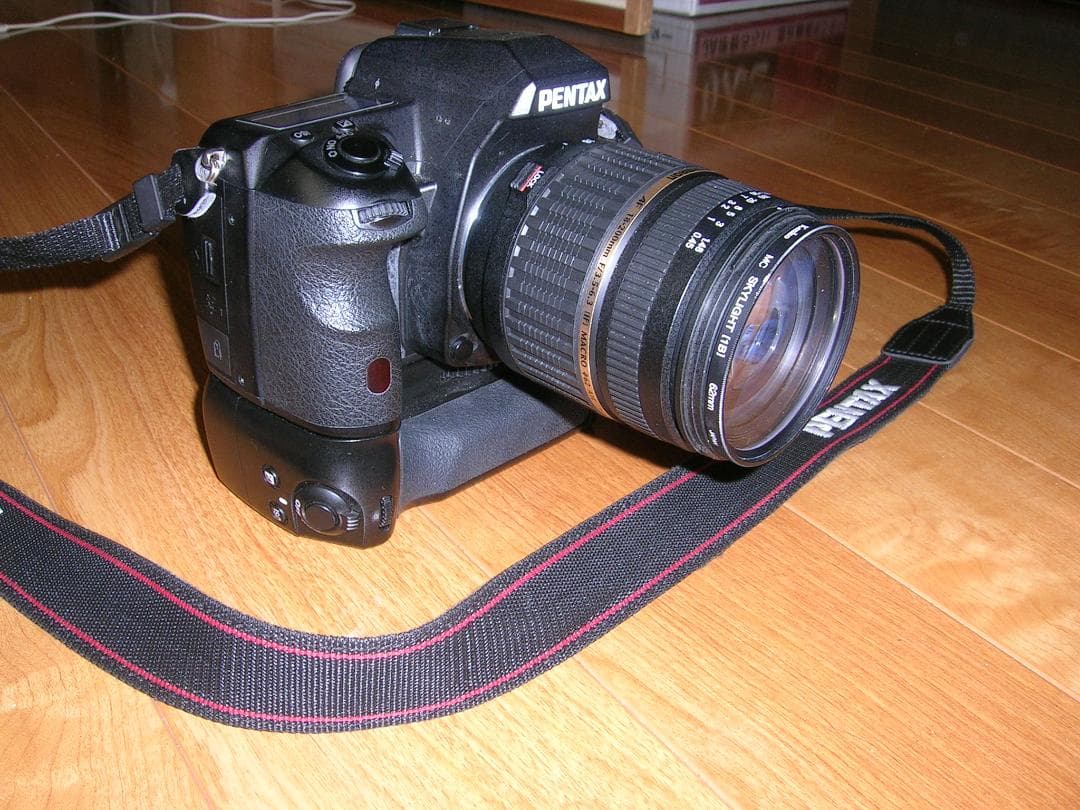 PENTAX K-3　TAMRON18-200 mm　バッテリーグリップ