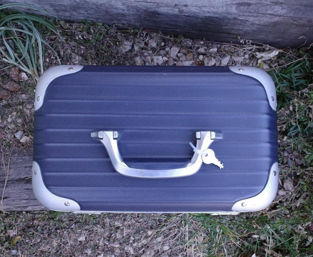 リモワ 814.38『Limbo/リンボ』ビューティケース ナイトブルー 鍵付